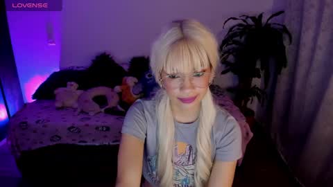 MissNatis online show from May 7, 2:38 am