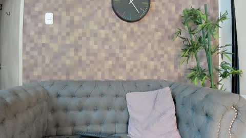 Naty online show from November 5, 8:25 pm