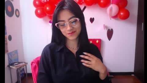 Nataly Escobar online show from February 8, 2:05 pm