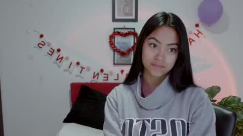 Nataly Escobar online show from September 18, 12:58 pm