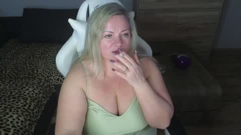 Natalli online show from January 2, 7:07 pm