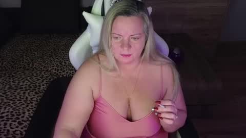 Natalli online show from March 7, 9:38 pm