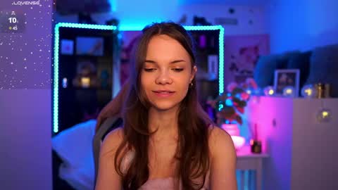 Snapshot of natasha__malkova chatting on December 21, 9:44 am natasha__malkova online show from December 21, 9:44 am