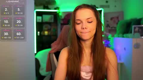 Snapshot of natasha__malkova chatting on December 11, 1:28 pm natasha__malkova online show from December 11, 1:28 pm