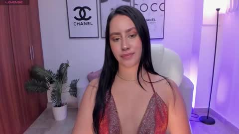 Snapshot of natasha_kiim_ chatting on September 27, 3:36 am natasha kiim online show from September 27, 3:36 am