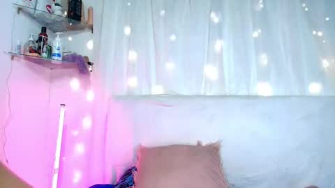 Snapshot of natasha_peach_ chatting on February 1, 11:16 pm Natasha online show from February 1, 11:16 pm