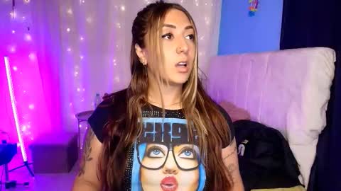 Snapshot of natasha_peach_ chatting on September 15, 11:34 pm Natasha online show from September 15, 11:34 pm