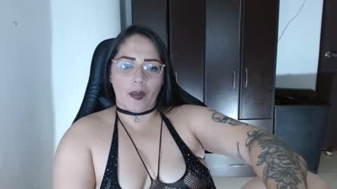 Natasha Smithe  online show from October 3, 3:55 am