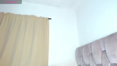 Snapshot of nathalie_jackson chatting on February 18, 7:43 pm nathalie jackson online show from February 18, 7:43 pm