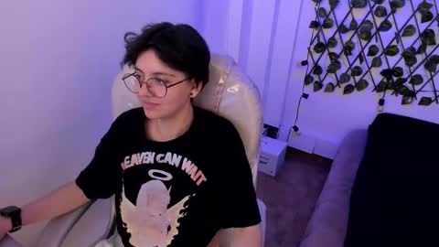 Snapshot of nathalyy_ds chatting on October 9, 9:30 pm nathalyy_ds online show from October 9, 9:30 pm