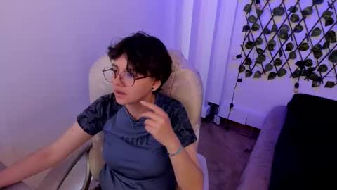 Snapshot of nathalyy_ds chatting on October 8, 8:57 pm nathalyy_ds online show from October 8, 8:57 pm