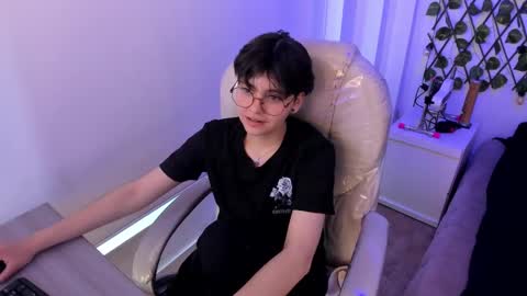 Snapshot of nathalyy_ds chatting on September 15, 8:49 pm nathalyy_ds online show from September 15, 8:49 pm