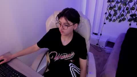 Snapshot of nathalyy_ds chatting on October 14, 9:39 pm nathalyy_ds online show from October 14, 9:39 pm
