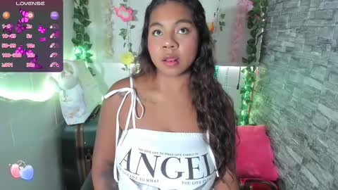 Naty online show from December 4, 9:59 pm