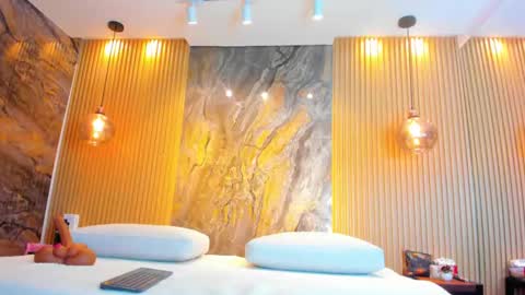 nathassa online show from March 10, 11:34 am