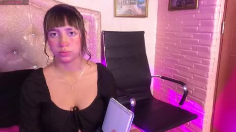 Snapshot of nathytorres chatting on February 19, 11:28 am Natalia Torres online show from February 19, 11:28 am