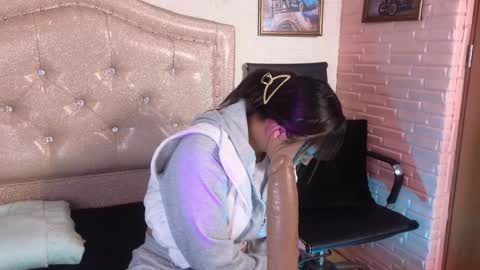 Snapshot of nathytorres chatting on February 7, 11:23 am Natalia Torres online show from February 7, 11:23 am