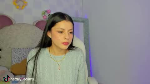 Snapshot of nattaly_adams_ chatting on October 20, 12:57 am Naty online show from October 20, 12:57 am
