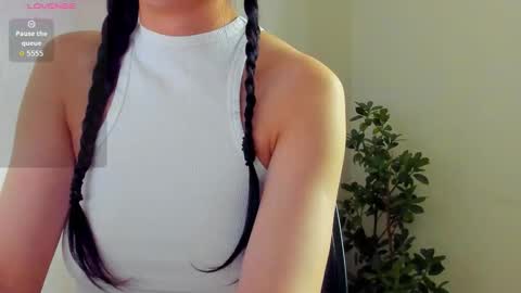Snapshot of natural_form chatting on October 4, 8:42 am peach online show from October 4, 8:42 am