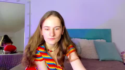 Snapshot of natural_meri_ chatting on October 20, 5:21 am Meri online show from October 20, 5:21 am
