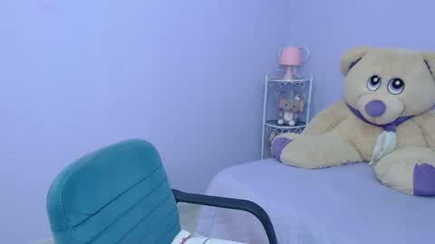 Zoe online show from February 12, 7:13 pm