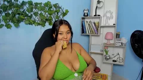 Zoe online show from November 20, 7:59 pm