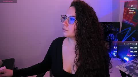 Megan online show from December 18, 9:52 pm