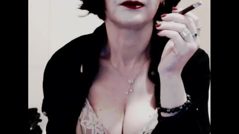 Jenny online show from May 7, 2:05 am