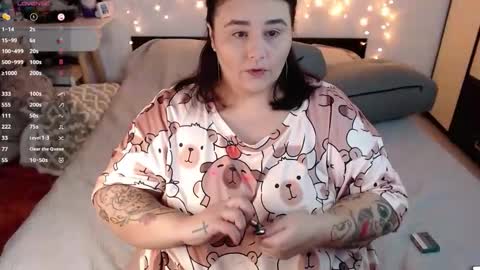 Snapshot of naughtykiss22 chatting on October 8, 6:29 am Chris online show from October 8, 6:29 am