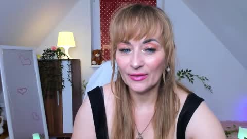 Milana - on air every day except Wednesday from 9 pm to 4 am European time online show from December 4, 12:24 am