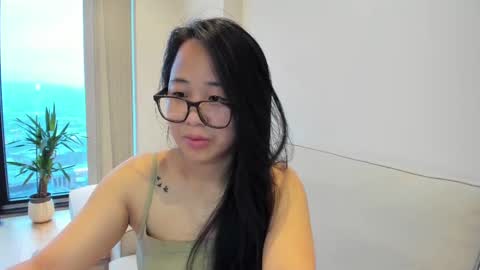 Gigi Chu  online show from February 12, 8:27 am