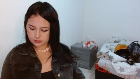 naughtyplayass online show from December 4, 4:19 pm