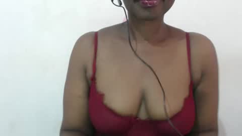 Sweet Naughty Shy online show from June 2, 12:28 pm