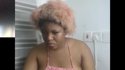 Snapshot of naughtyxpussyx chatting on October 7, 9:36 am naughtyxpussyx online show from October 7, 9:36 am