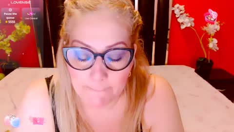 Lady Nayla online show from February 22, 5:31 pm