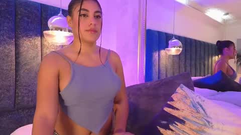 Juli  online show from March 3, 12:42 pm