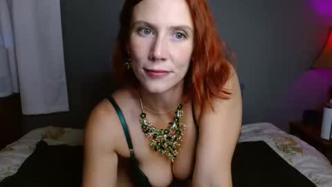 JenniferJen online show from October 29, 11:51 pm