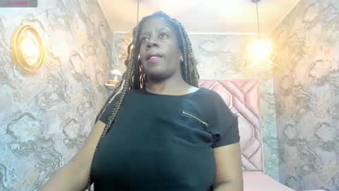 Nefer  online show from October 15, 5:04 pm