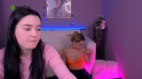 nellyfae online show from March 1, 11:59 pm