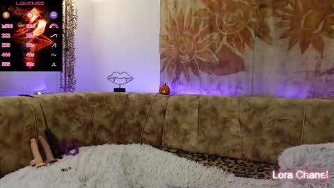 Nenette online show from November 6, 6:58 pm