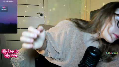 Snapshot of nerdy_goddess chatting on January 19, 6:10 pm Aida online show from January 19, 6:10 pm