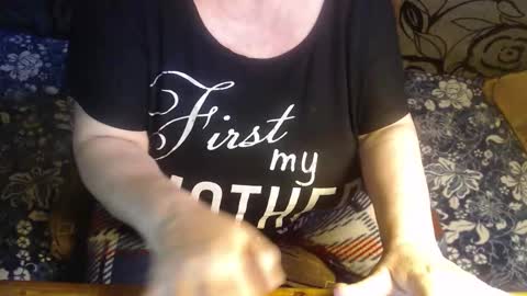 Lilly  online show from December 1, 1:14 pm