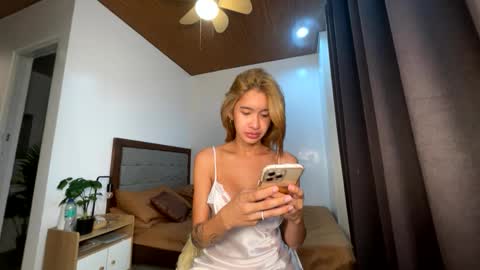 kindra online show from January 1, 5:43 am