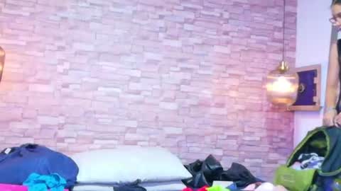 nextdoor_fantasy online show from June 18, 8:14 pm