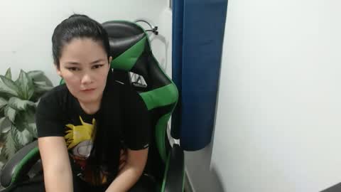 nezuko_sweet online show from March 11, 4:49 am