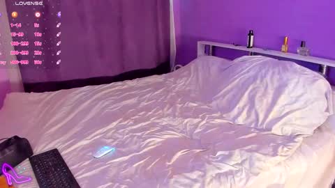 Nica online show from October 31, 4:33 pm