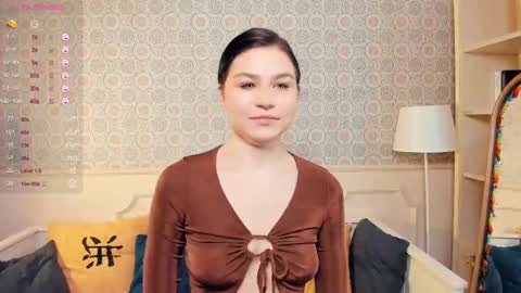 Alice  online show from February 11, 8:15 am