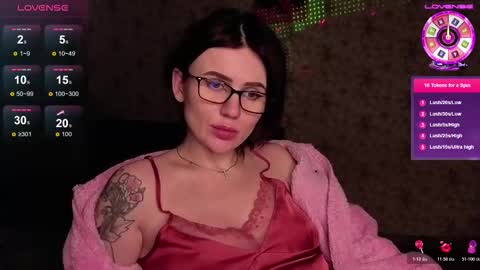 Nicky Weekends online show from February 3, 2:53 am