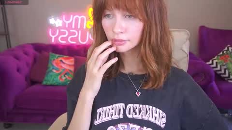 Nicol Moonn online show from November 14, 7:30 am