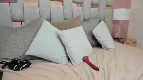 Snapshot of nicole_fisherr chatting on September 28, 6:42 am nicole_fisherr online show from September 28, 6:42 am